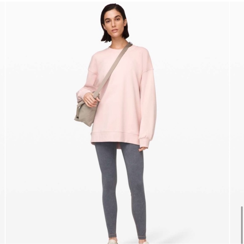 08. Lululemon Perfectly Oversized Crew